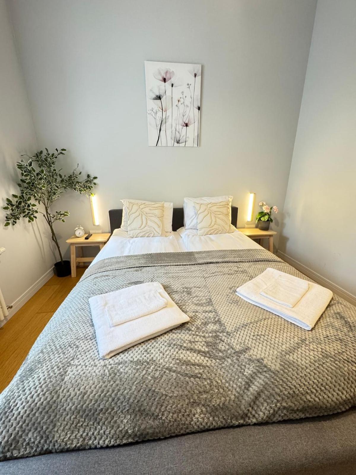 Courtyard Kalnina Apartment ريغا المظهر الخارجي الصورة