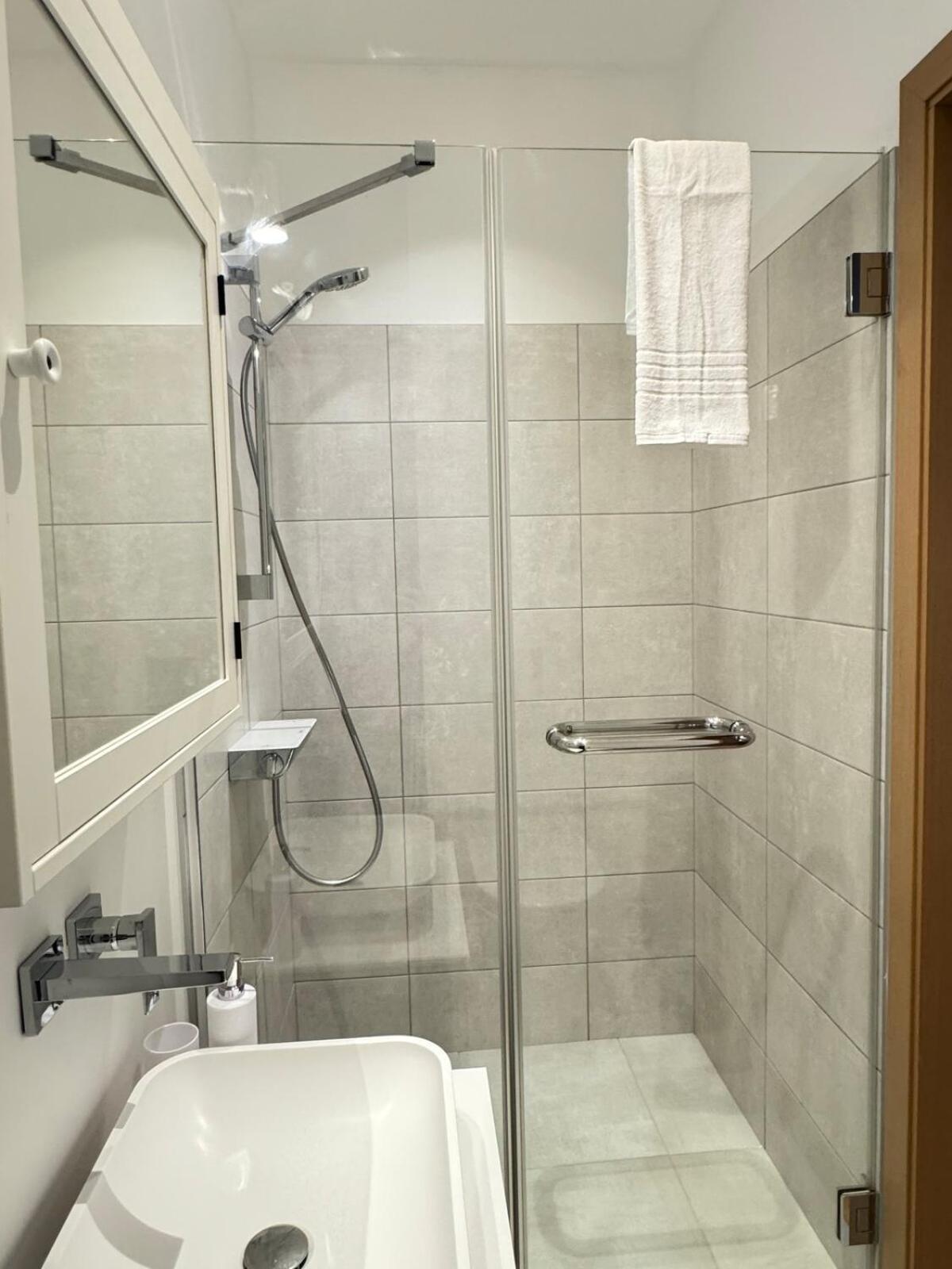 Courtyard Kalnina Apartment ريغا المظهر الخارجي الصورة