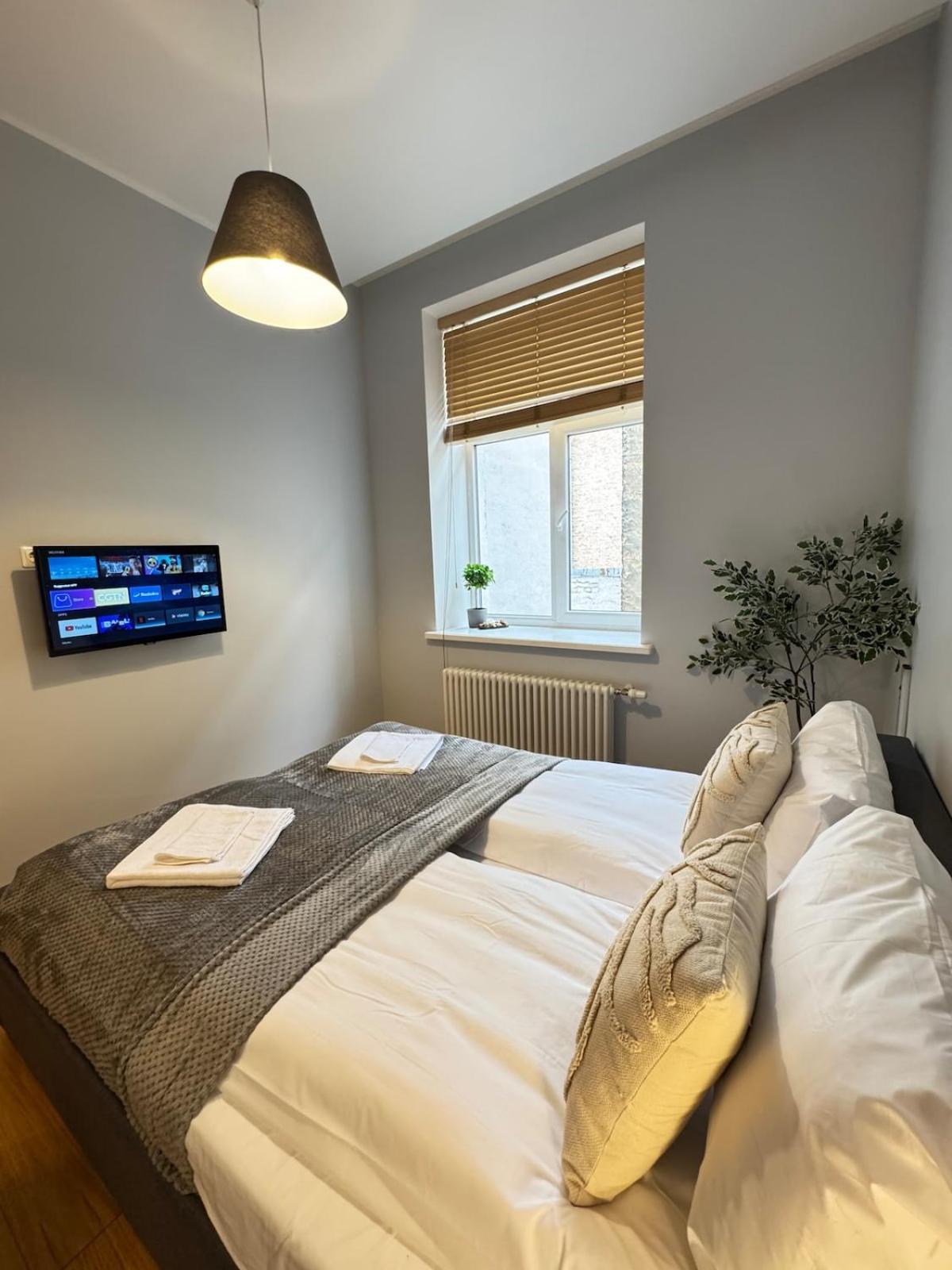Courtyard Kalnina Apartment ريغا المظهر الخارجي الصورة
